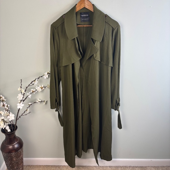 BloomChic Belted Trench Coat Size 14/16 - Picture 2 of 4